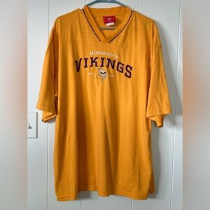 NFL Minnesota Vikings SZ XL Gold and Purple V-Neck Jersey embroidered Vintage